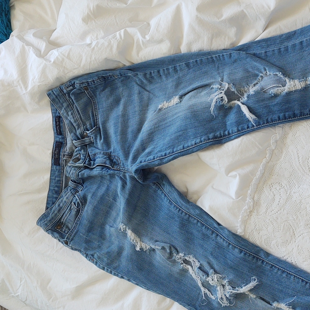 Women's Jessica Simpson forever low rise distressed ankle jeans size 29